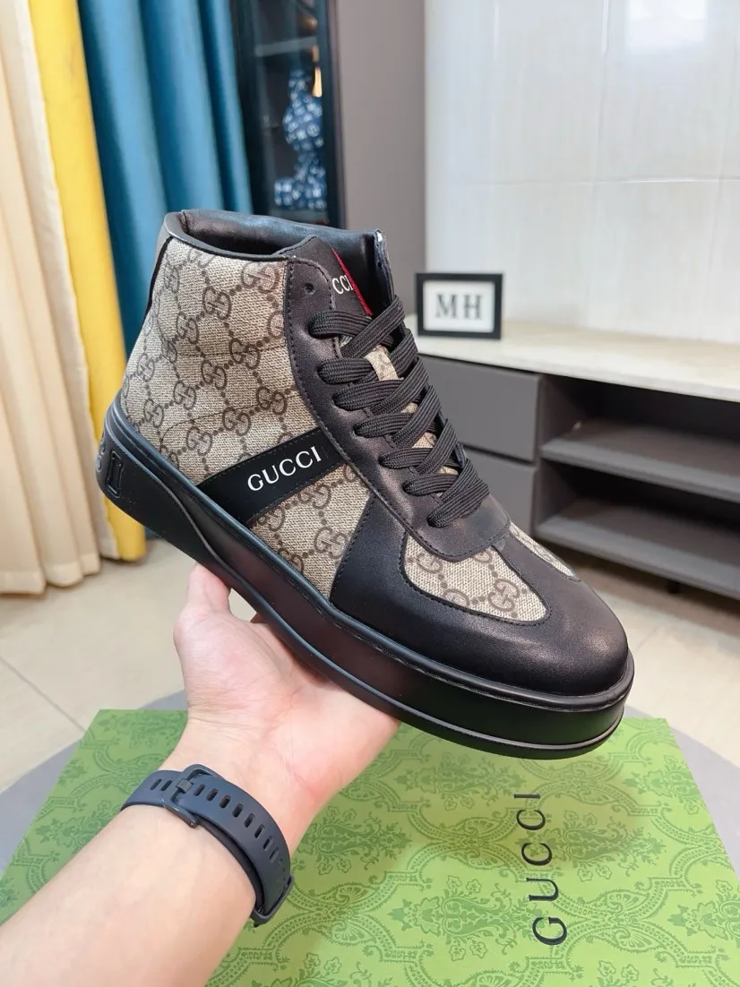 Factory price 438🌹🌹GUCCI [Gucci] New high-top men's shoes, a high-end brand, the latest fashionable casual men's shoes, trendy and versatile, relaxed and sporty style, uppers imported from Italy, first-layer cowhide, genuine leather lining, and ultra-fine workmanship. Original personalized fashionable rubber wear-resistant outsole, light and comfortable on the foot, size 38-44